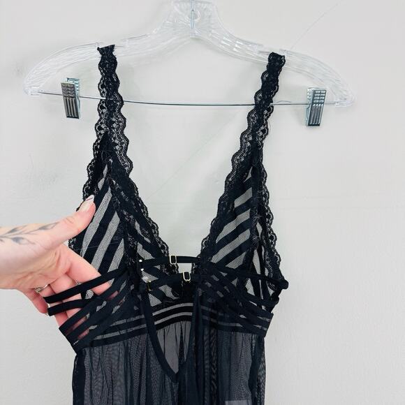 Venus Black Lace Slip Dress Women’s Size S - Picture 4 of 6
